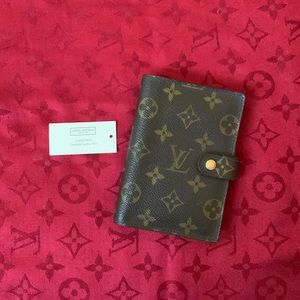 Louis Vuitton small ring Monogram Agenda Cover